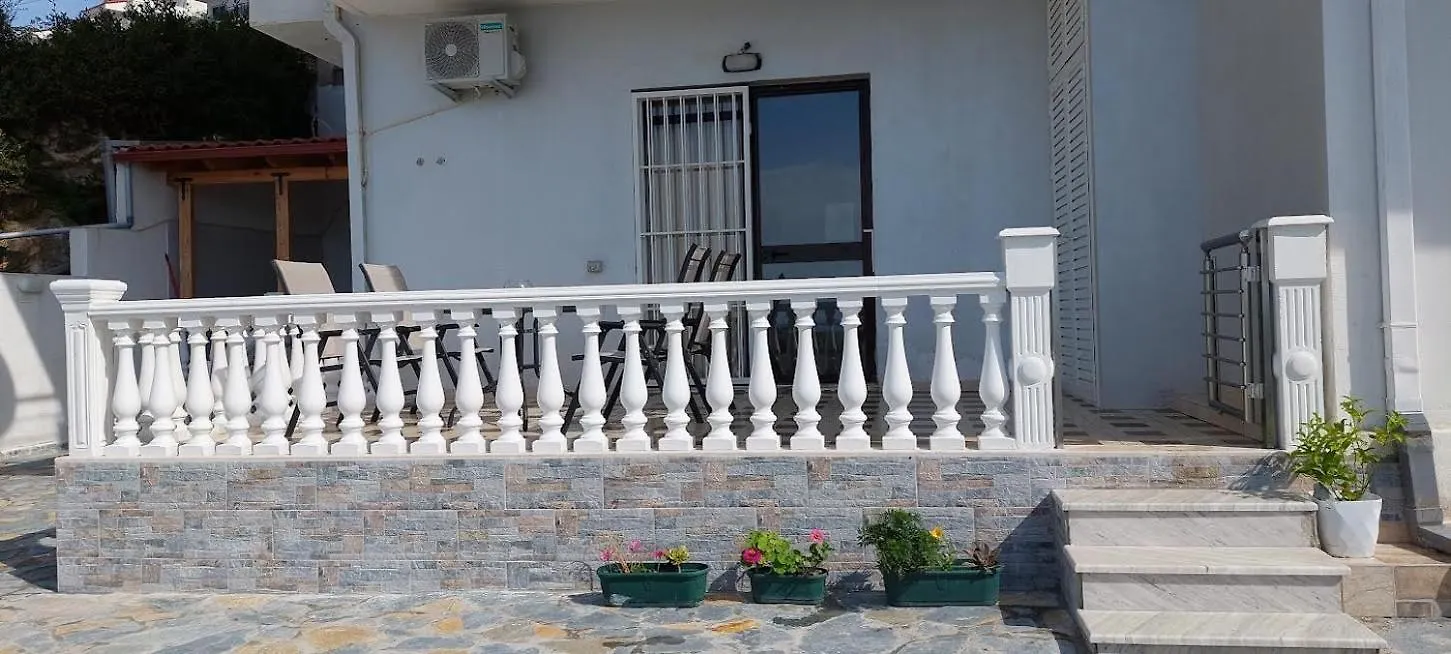 Apartment Tinka In Saranda Sarandë